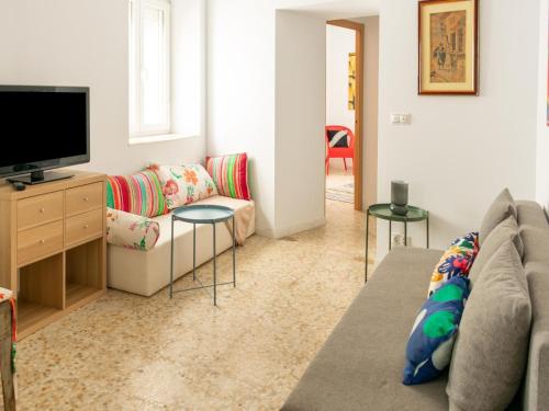 Χώρος καθιστικού στο Holiday Home in Cadiz by the Sea