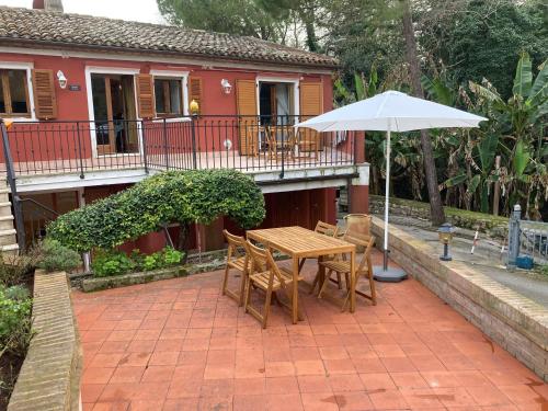 En have udenfor S333 – Sirolo, trilocale con terrazzo e posto auto