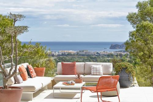 Casa de Romero by Aguilarent