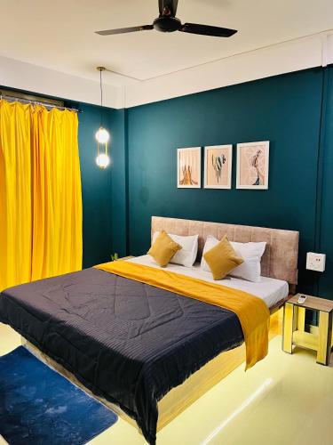 En eller flere senger på et rom på Casa felice 1bhk lux suites