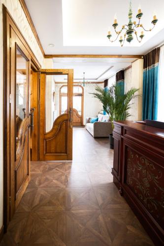 イヴァーノ・フランキーウシクにあるGANZ HOTELのギャラリーの写真