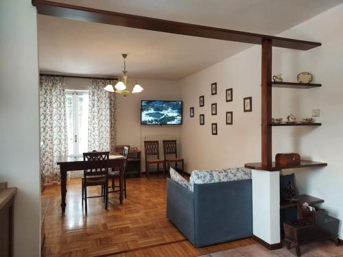Μια τηλεόραση ή/και κέντρο ψυχαγωγίας στο Tiziana House