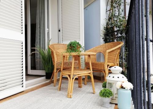 En balkon eller terrasse på Holihome_Casa di Stefano 50m dal mare