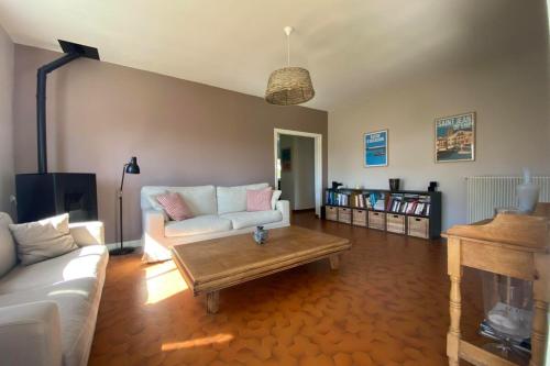 Photo de la galerie de l'établissement Charming house with garden, à Ustaritz