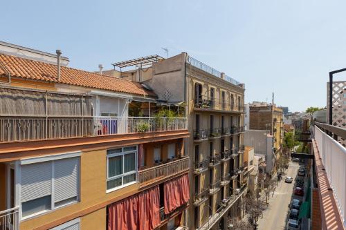 ApartEasy - Atic Sants