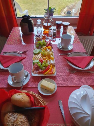 Makanan di atau berdekatan apartmen