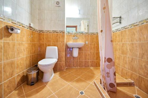 A bathroom at Complex Relax Pomorie All Inclusive