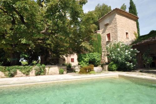 Luxury Provencal Villa amidst own vinyards