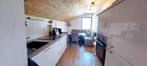 Köök või kööginurk majutusasutuses Sonnen-Juwel mit Pool - Sauna direkt an der Skipiste