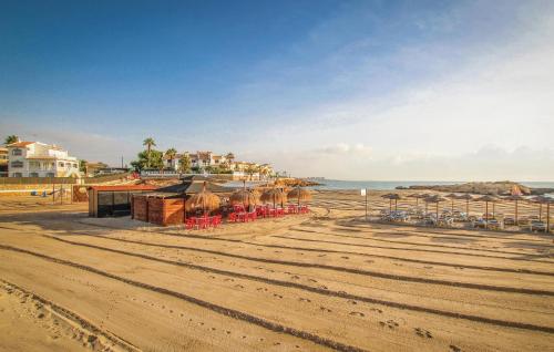 Gorgeous Apartment In Torrevieja photo 16
