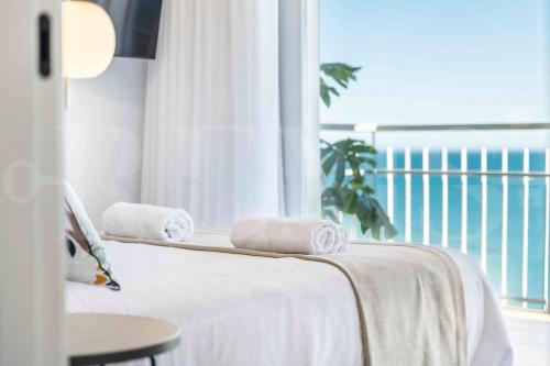 Seaview coastal apartment in Benalmadena by REMS photo 17