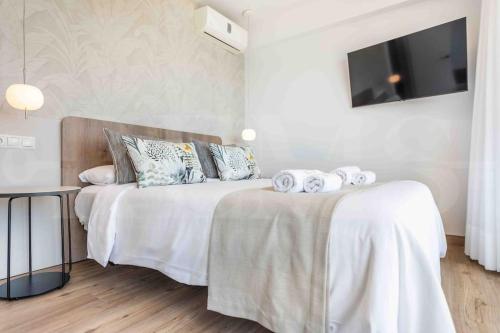 Seaview coastal apartment in Benalmadena by REMS photo 20