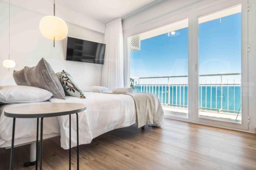 Seaview coastal apartment in Benalmadena by REMS photo 13
