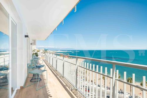 Seaview coastal apartment in Benalmadena by REMS photo 42