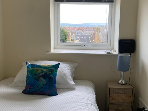 Posteľ alebo postele v izbe v ubytovaní Shore Enough - Morecambe Sea Front Apartment