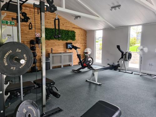 Gallery image of Forget Me Not Lodge, 4 Roadford Lake Lodges in Lifton