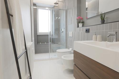 [Central Station] Modern Flat w/Private Parking