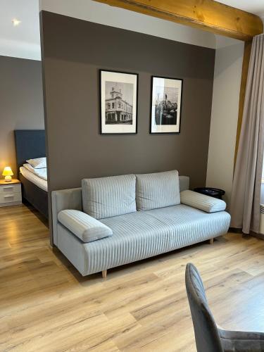 Zona de estar de Jon`s Apartments