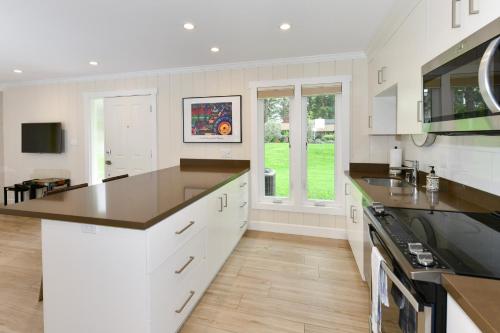 Gallery image of BEAUTIFUL MANSION ESTATES CONDO AT SILVERADO in Napa