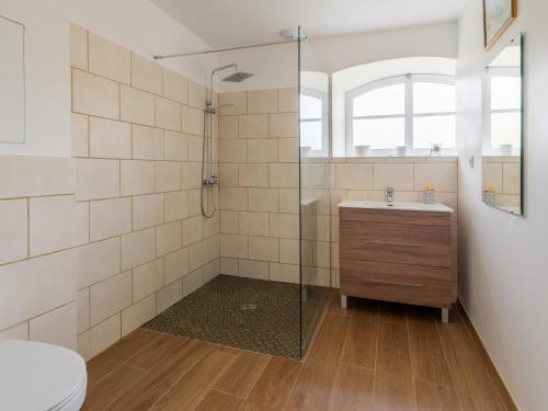 Phòng tắm tại Abbaye de l'Etanche -1 chambre d'hôtes - Un cadre naturel exceptionnel -
