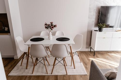 Φωτογραφία από το άλμπουμ του Apartament 1 Rozmarynowa 2 Residence Opole στο Οπόλε