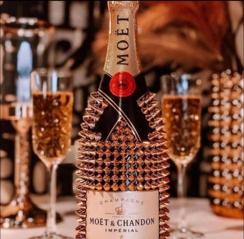 DUBAJ - Apartments Centrum Promenady &Garaż podziemny