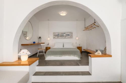 Postel nebo postele na pokoji v ubytování FANI DREAM SUITE 2 & 3 ( by Vilos Suites)