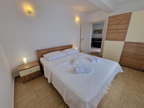 Apartments Maslina