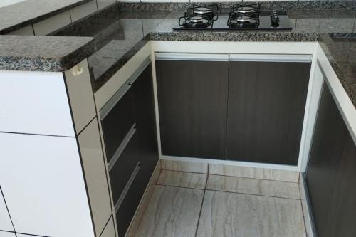 Fotografie z fotogalerie ubytování Kitnet 2 - próximo ao centro de Jacareí v destinaci Jacareí
