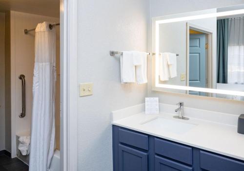 Bagno di Staybridge Suites Jackson by IHG