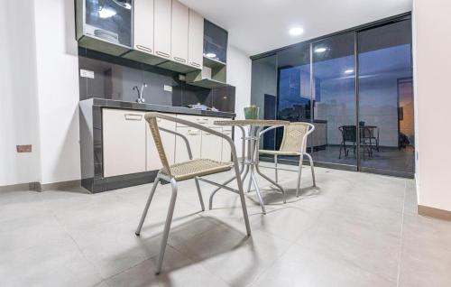 Dapur atau dapur kecil di YURAQ WASI Hotel/Restobar