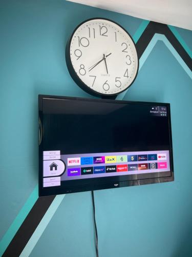 HAMS Lodgeにあるテレビまたはエンターテインメントセンター