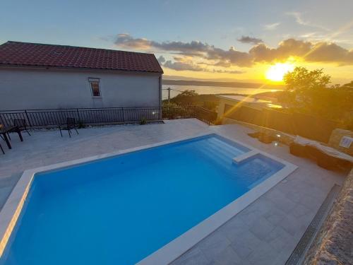 Family friendly house with a swimming pool Dramalj, Crikvenica - 22827