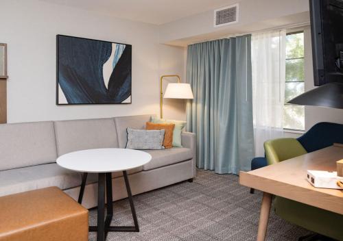 TV o dispositivi per l'intrattenimento presso Staybridge Suites Jackson by IHG