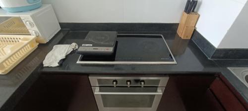 Dapur atau dapur kecil di Sealink Mui Ne 1BR Apartment - Sea View