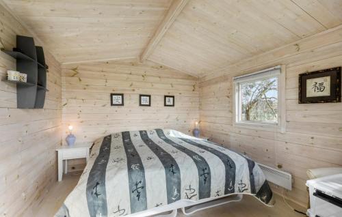 Postel nebo postele na pokoji v ubytování Gorgeous Home In Vejby With Kitchen