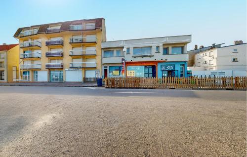 1 Bedroom Lovely Apartment In Cucq