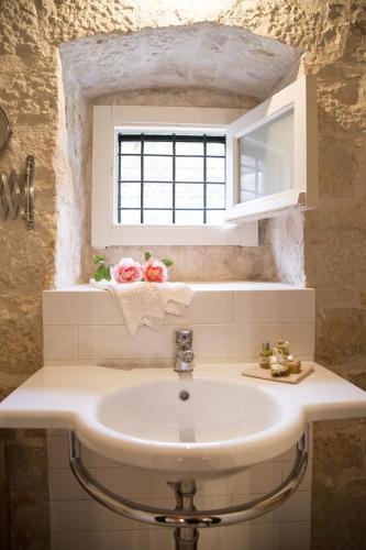 Koupelna v ubytování Masseria Cianciò
