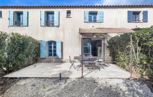 Amazing Home In Saint-Laurent-De-La-Cabrerisse