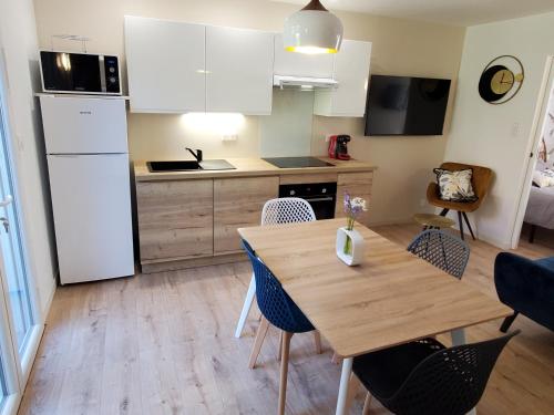 Joli appart 2 chambres en centre ville - parking et jardin