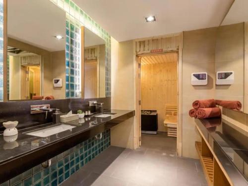 Koupelna v ubytování Luxury Beach Apartments by MVP