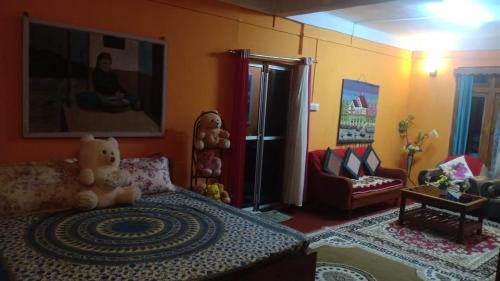 Χώρος καθιστικού στο Cheeyabari Oaks Homestay