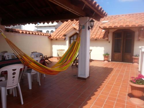 Балкон или терраса в Villa Oropeza Hostel