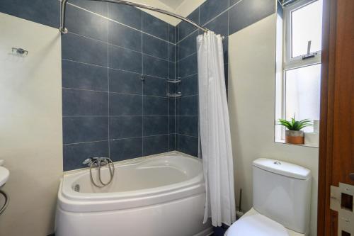 Koupelna v ubytování Breathtaking Penthouse Crimson Court B