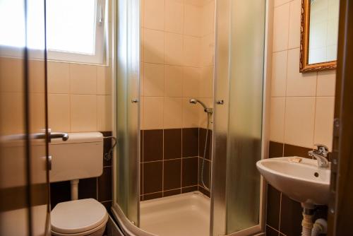 Koupelna v ubytování Apartments and rooms Mara i Pavo Medjugorje