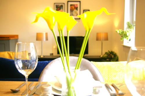 Nápoje v ubytování Stunning 1 Bed Apt in Ripon centre - FREE PARKING - Yorkshire Accommodates