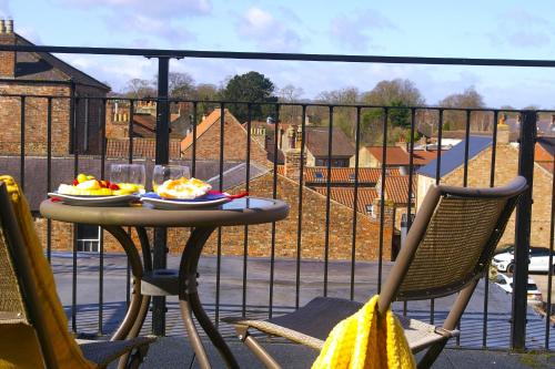 Balkón nebo terasa v ubytování Stunning 1 Bed Apt in Ripon centre - FREE PARKING - Yorkshire Accommodates