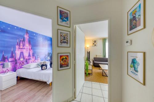 Posteľ alebo postele v izbe v ubytovaní Cosy home / Disney / jungle