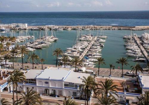 Estepona Port Apartment - Sea Views, Sleeps 6