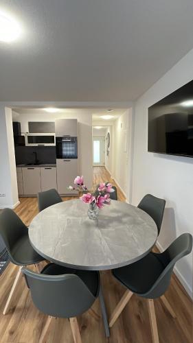 a dining room with a table and chairs at Casa Estella in Rust